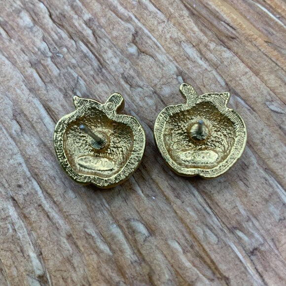 Avon Vintage Red Enamel Apples Gold Tone Stud Earrings - Picture 4 of 7
